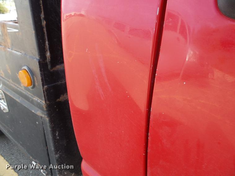 image for item K8164 2003 Dodge Ram 2500 flatbed pickup truck