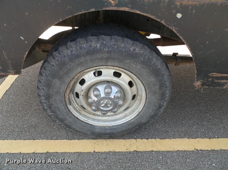 image for item K8164 2003 Dodge Ram 2500 flatbed pickup truck