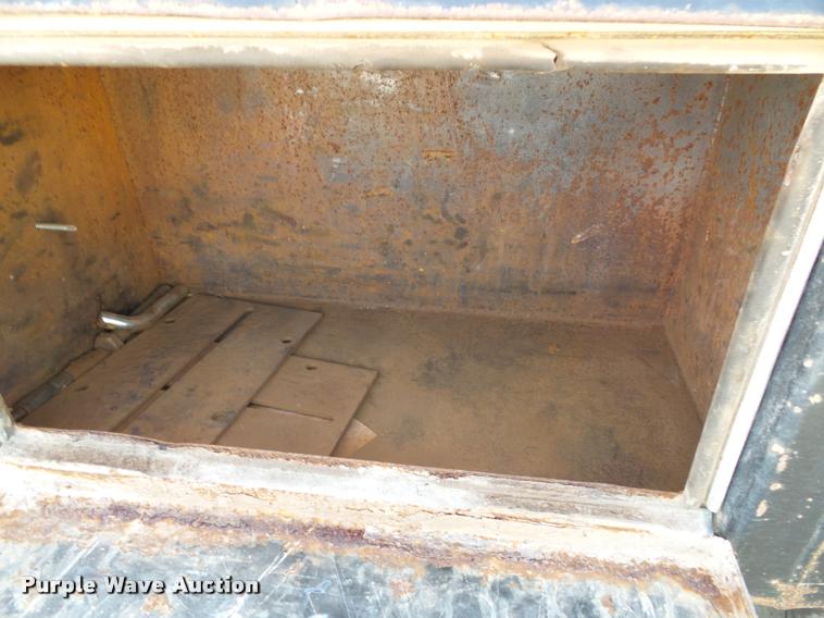 image for item K8164 2003 Dodge Ram 2500 flatbed pickup truck