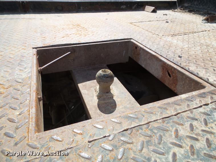 image for item K8164 2003 Dodge Ram 2500 flatbed pickup truck