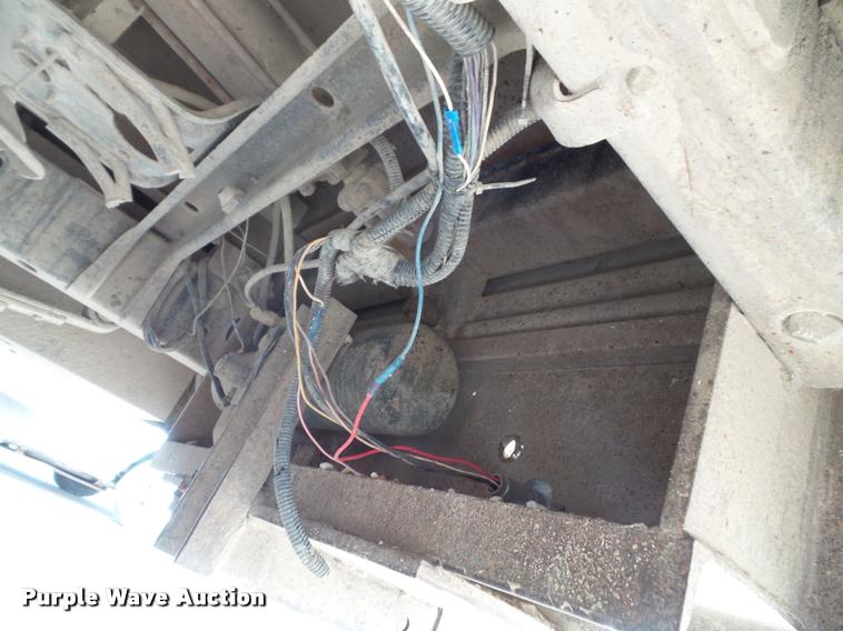 image for item K8164 2003 Dodge Ram 2500 flatbed pickup truck