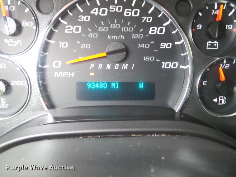 image for item K8165 2010 Chevrolet Express 3500 extended van