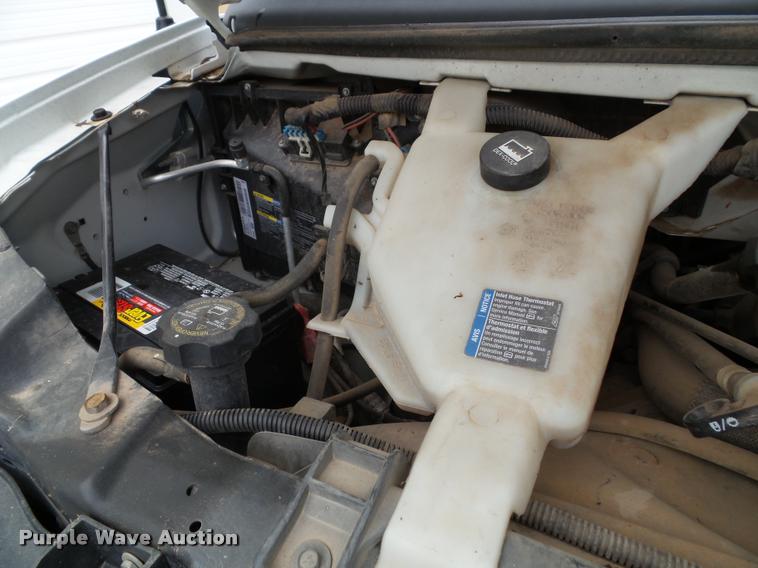 image for item K8165 2010 Chevrolet Express 3500 extended van