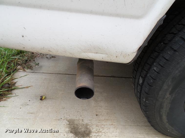 image for item K8165 2010 Chevrolet Express 3500 extended van