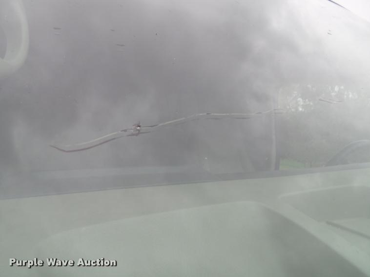 image for item K8165 2010 Chevrolet Express 3500 extended van