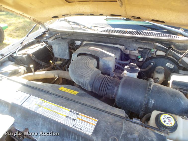 image for item L1709 1998 Ford F150 SuperCab pickup truck