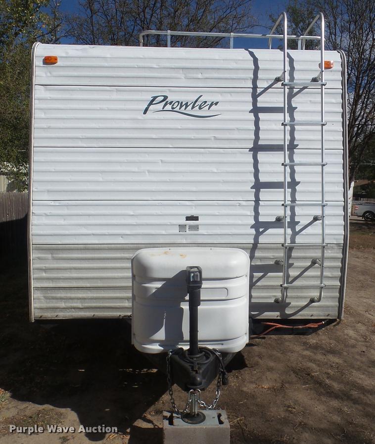 image for item L1721 1998 Prowler camper