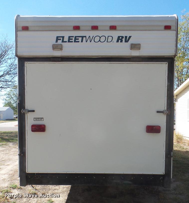 image for item L1721 1998 Prowler camper