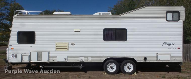image for item L1721 1998 Prowler camper