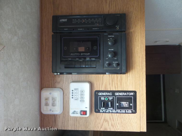 image for item L1721 1998 Prowler camper