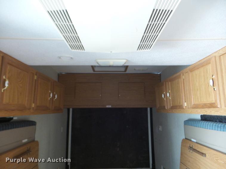 image for item L1721 1998 Prowler camper