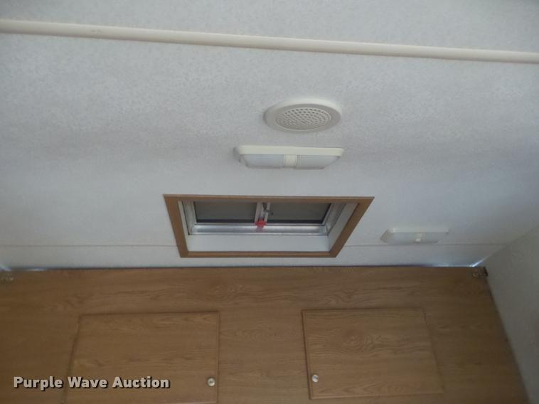 image for item L1721 1998 Prowler camper