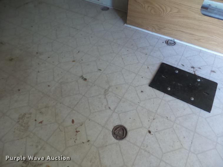 image for item L1721 1998 Prowler camper