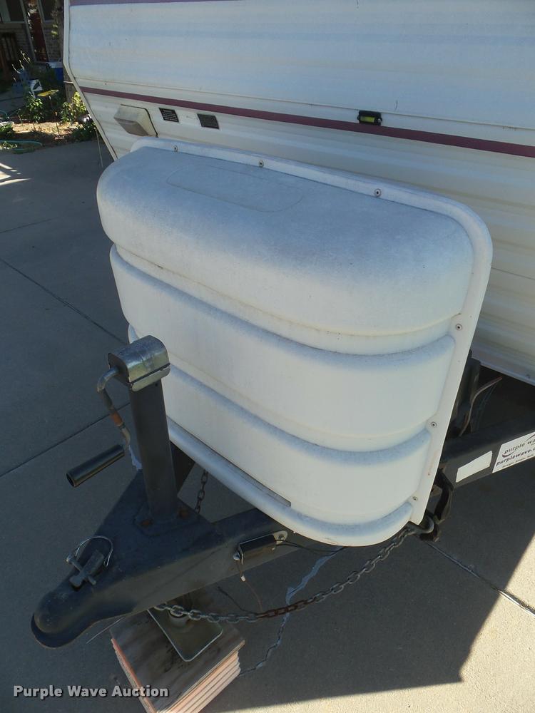 image for item L1722 1996 Keystone sprinter camper