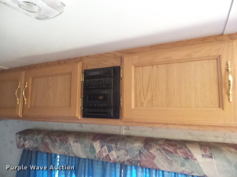 image for item L1722 1996 Keystone sprinter camper