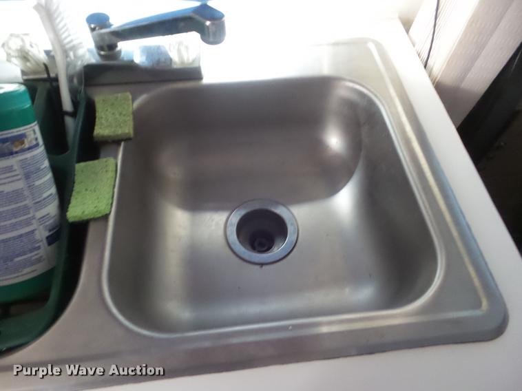 image for item L1722 1996 Keystone sprinter camper