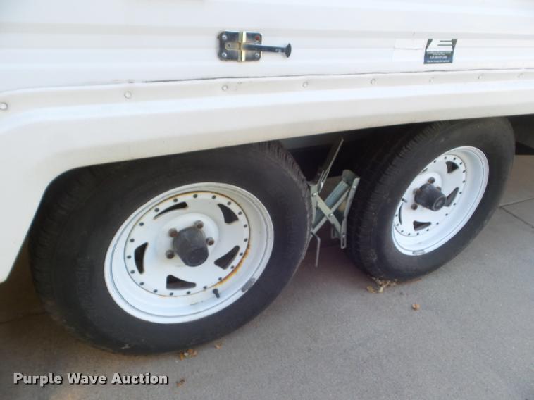 image for item L1722 1996 Keystone sprinter camper