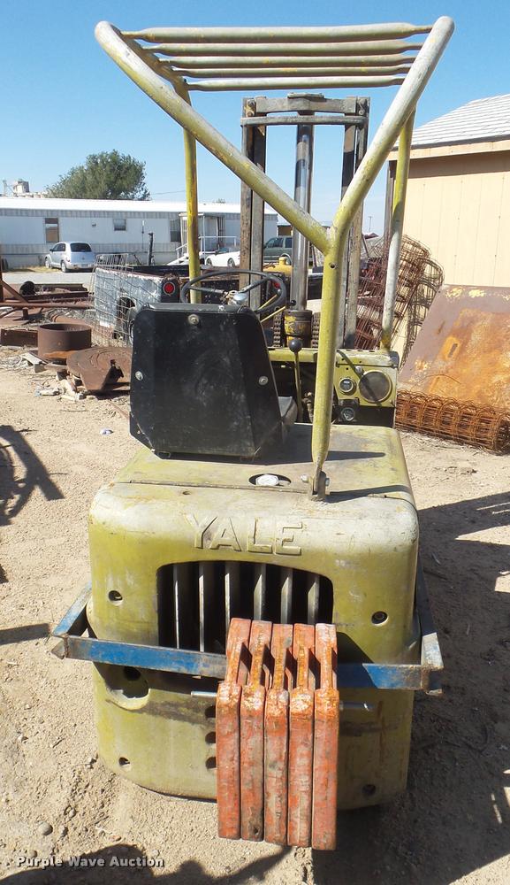 image for item L1725 Yale forklift