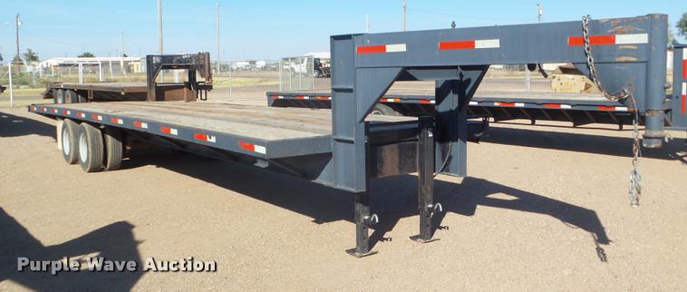 image for item L1733 1989 J-Rod equipment trailer