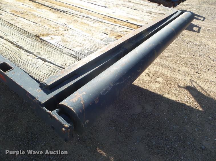 image for item L1733 1989 J-Rod equipment trailer