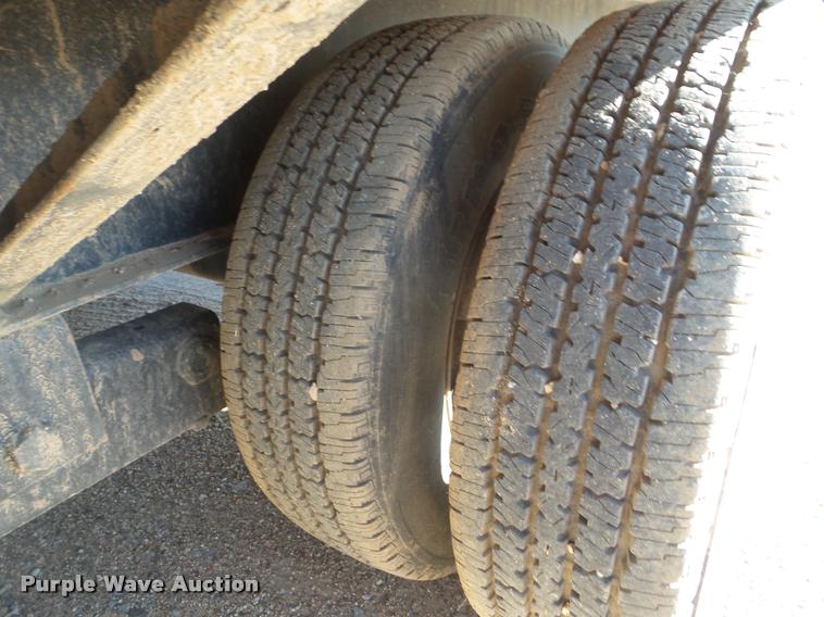 image for item L1733 1989 J-Rod equipment trailer