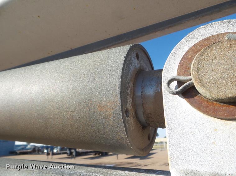 image for item L1737 2016 Ameriquip Eagle 42 boom lift