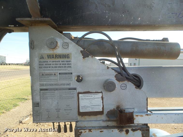 image for item L1737 2016 Ameriquip Eagle 42 boom lift