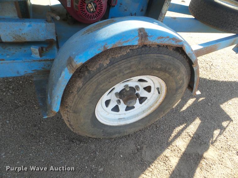 image for item L1737 2016 Ameriquip Eagle 42 boom lift