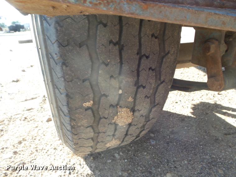 image for item L1737 2016 Ameriquip Eagle 42 boom lift