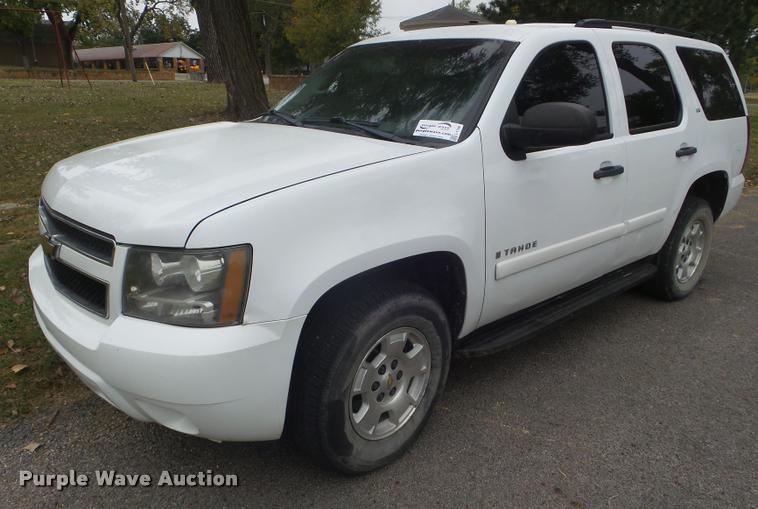 image for item L1740 2009 Chevrolet Tahoe SUV