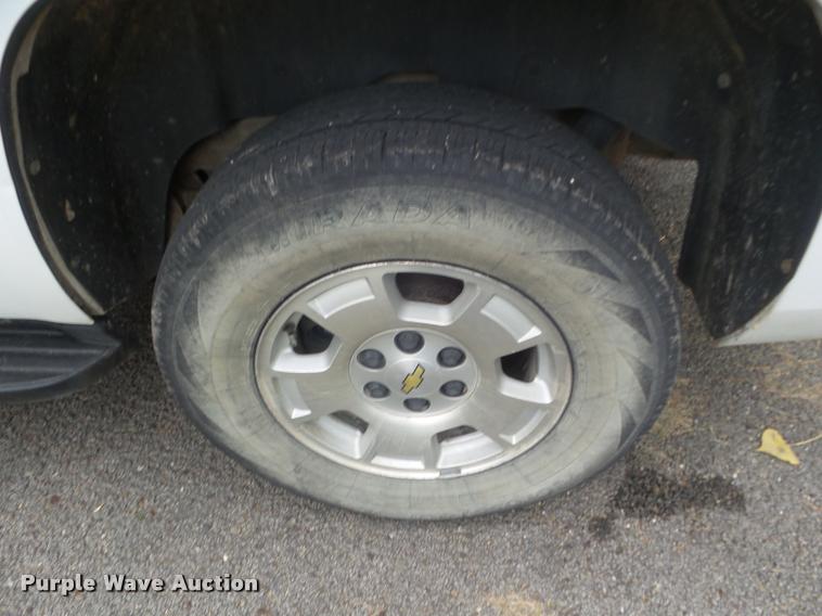 image for item L1740 2009 Chevrolet Tahoe SUV