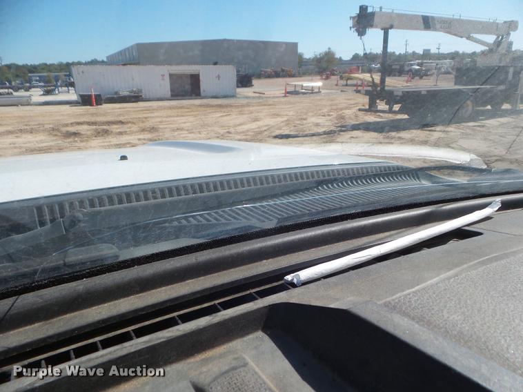 image for item L1742 2011 Ford F550 service truck