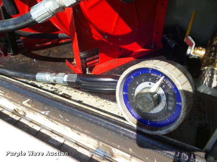 image for item L1742 2011 Ford F550 service truck