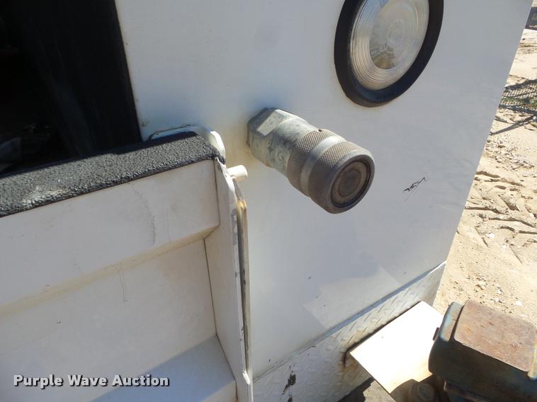 image for item L1742 2011 Ford F550 service truck