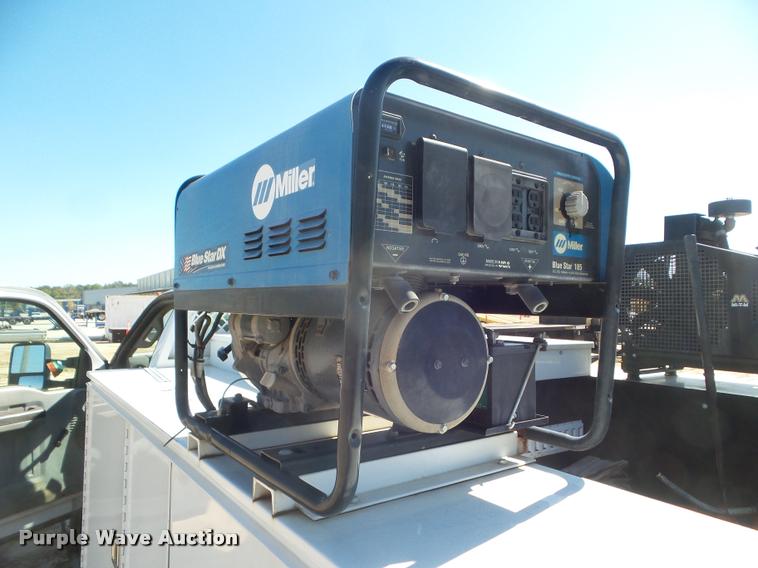 image for item L1742 2011 Ford F550 service truck