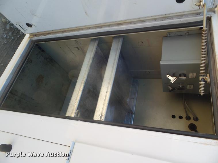 image for item L1742 2011 Ford F550 service truck