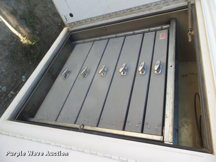 image for item L1742 2011 Ford F550 service truck