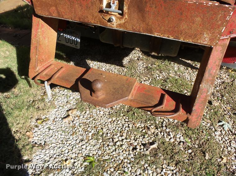 image for item L3274 1999 Ford F350 Super Duty Crew Cab flatbed pickup truck