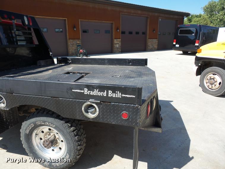 image for item L4250 1996 Ford F250 SuperCab flatbed pickup truck