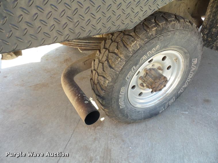 image for item L4250 1996 Ford F250 SuperCab flatbed pickup truck