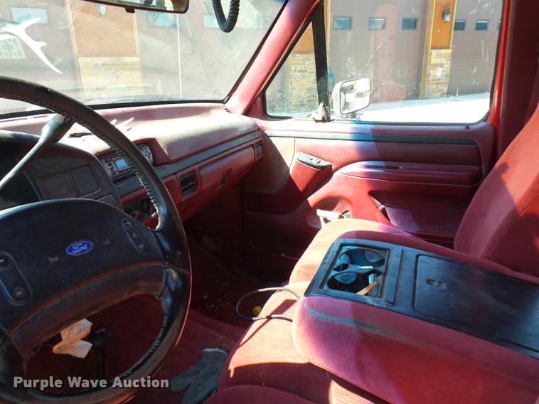 image for item L4250 1996 Ford F250 SuperCab flatbed pickup truck