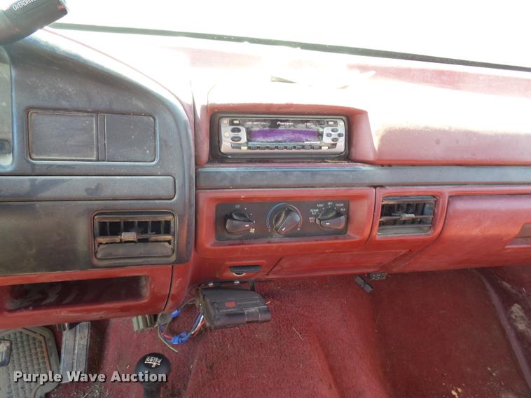 image for item L4250 1996 Ford F250 SuperCab flatbed pickup truck