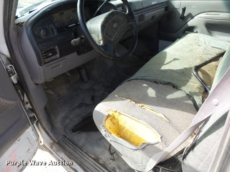 image for item L4367 1997 Ford F250 pickup truck