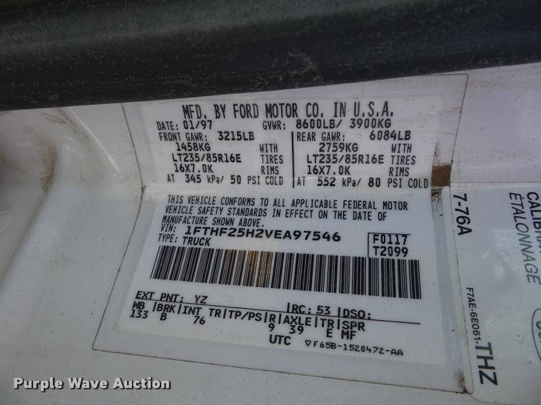 image for item L4367 1997 Ford F250 pickup truck