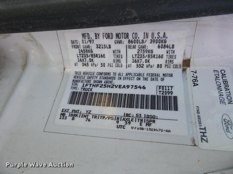 image for item L4367 1997 Ford F250 pickup truck