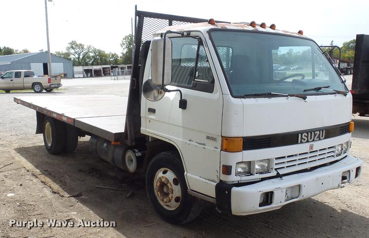 image for item L4380 1992 Isuzu NPR flatbed truck