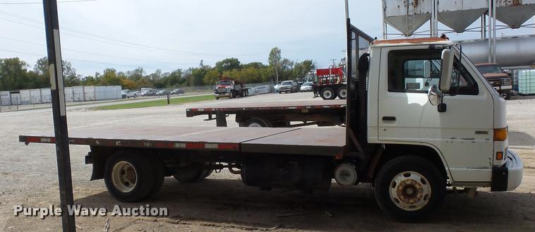 image for item L4380 1992 Isuzu NPR flatbed truck