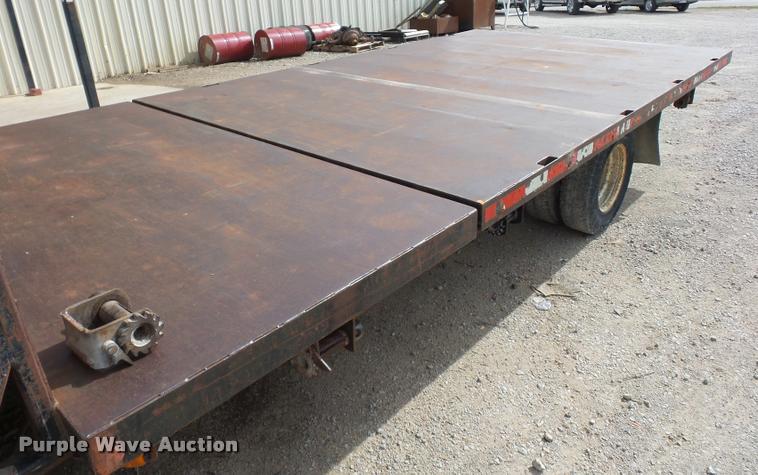 image for item L4380 1992 Isuzu NPR flatbed truck