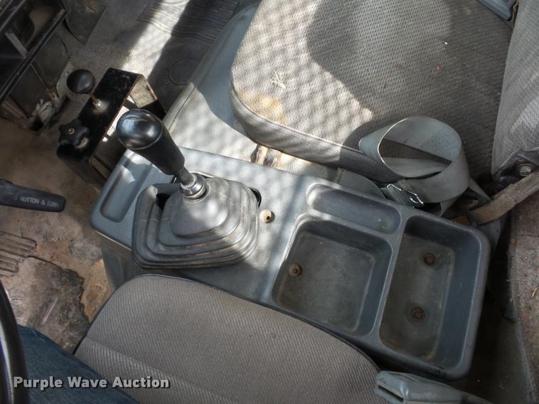 image for item L4380 1992 Isuzu NPR flatbed truck