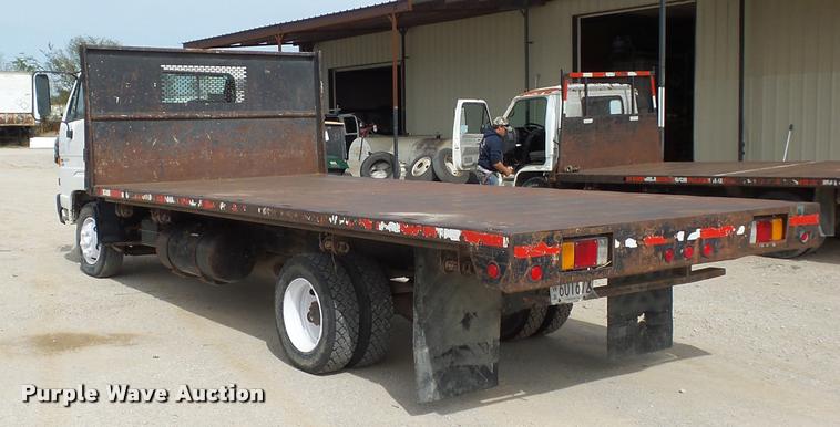 image for item L4381 1994 Isuzu NRR flatbed truck